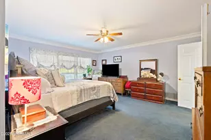 39 Homestead Cir, Marlboro Township, NJ 07746 - Photo 10