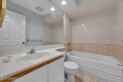 604 Woodhaven Drive, Edison, NJ 08817 - Photo 20