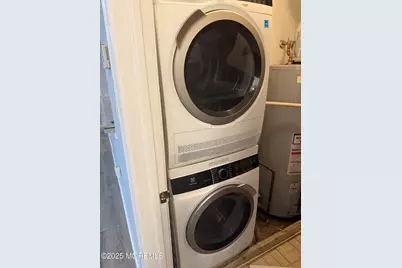 604 Woodhaven Drive, Edison, NJ 08817 - Photo 12