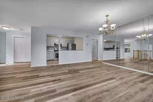 604 Woodhaven Dr, Edison, NJ 08817 - Photo 8