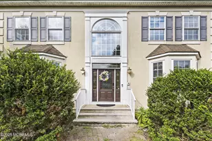 10 Livingston Ct, Marlboro Township, NJ 07746 - Photo 4