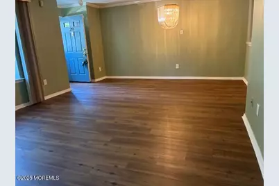 293 Gloucester Court, Aberdeen Township, NJ 07747 - Photo 4