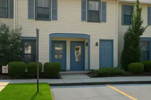 293 Gloucester Ct, Aberdeen Township, NJ 07747 - Photo 1