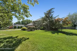 20 Tilton Dr, Freehold, NJ 07728 - Photo 2