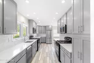 39 Lapsley Ln, Lakewood, NJ 08701 - Photo 6