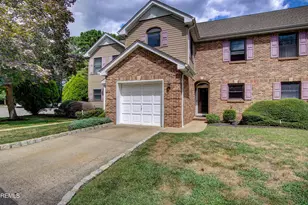 22 Weller Pl, Holmdel, NJ 07733 - Photo 28