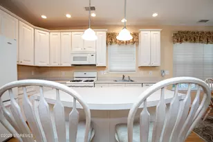 83 Huntington Dr, Jackson, NJ 08527 - Photo 12