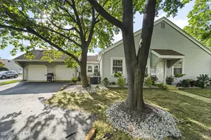 32A Plaza De Las Lobos, Freehold, NJ 07728 - Photo 2