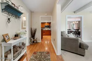 104 Gordons Corner Rd, Manalapan Township, NJ 07726 - Photo 4