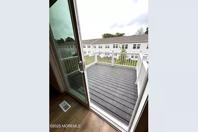 18 Rothbury Court, Tinton Falls, NJ 07753 - Photo 4