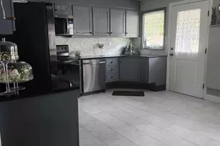 210 Huntington Dr, Lakewood, NJ 08701 - Photo 10