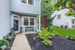 75 Woodmere Dr, Sayreville, NJ 08859 - Photo 8