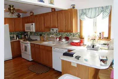 327 New Bedford Road #FRONT, Belmar, NJ 07719 - Photo 2