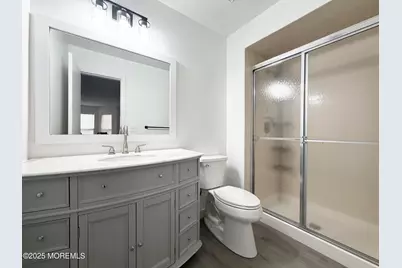 33 Tulip Lane, Freehold, NJ 07728 - Photo 12