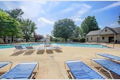 33 Tulip Lane, Freehold, NJ 07728 - Photo 18