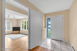 17 Woodrow St, Oakhurst, NJ 07755 - Photo 4