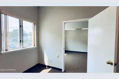 507 Broad Street #2ND FLOOR, Shrewsbury, NJ 07702 - Photo 18