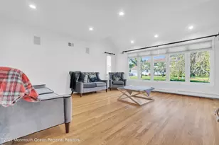 45 Roslyn Ct, Long Branch, NJ 07740 - Photo 2