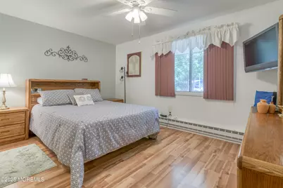 4 California Drive #B, Whiting, NJ 08759 - Photo 16