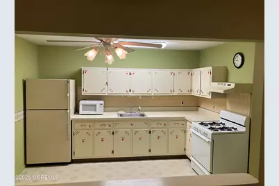 5 Cypress Street #C, Toms River Township, NJ 08757 - Photo 8