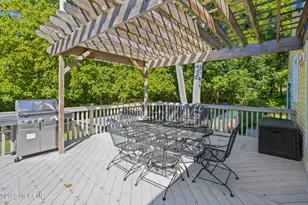 106 Holmes Mill Rd, Cream Ridge, NJ 08514 - Photo 34