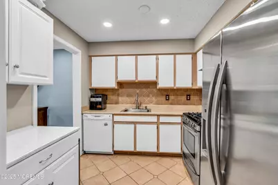 305 Carnation Drive, Brick, NJ 08724 - Photo 8