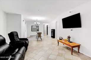 29 Meadow Green Cir, Manalapan Township, NJ 07726 - Photo 10