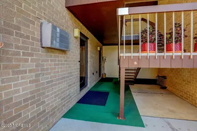 29 Meadow Green Circle #A, Manalapan Township, NJ 07726 - Photo 4