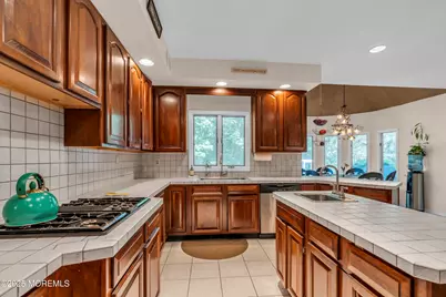 18 Wetherill Drive, Millstone Township, NJ 08510 - Photo 32