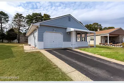 11 La Terraza Drive, Toms River Township, NJ 08757 - Photo 2