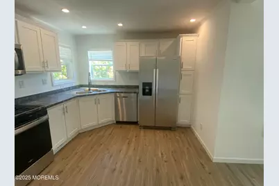 18 Maple Tree Court, Manahawkin, NJ 08050 - Photo 4