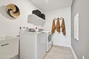 2013 Wander Ln, Manalapan Township, NJ 07726 - Photo 12