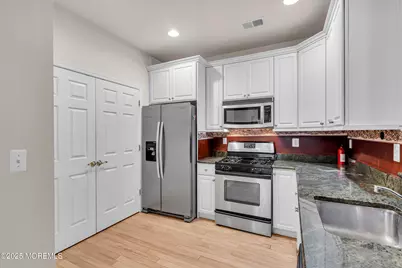 425 Sophee Lane, Lakewood, NJ 08701 - Photo 8