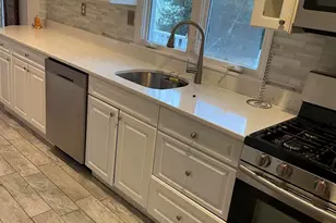 2 Phoenix Pkwy, Oakhurst, NJ 07755 - Photo 4