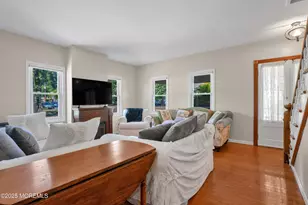 29 School Rd W, Marlboro Township, NJ 07746 - Photo 6