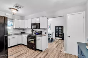 124 Oakwood Pl, Forked River, NJ 08731 - Photo 10