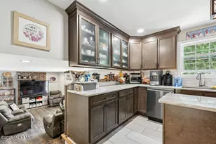 9 Cove Ct, Howell Township, NJ 07731 - Photo 10