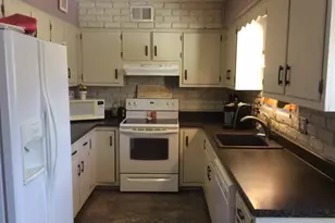 185 Clubhouse Dr, Middletown, NJ 07748 - Photo 2