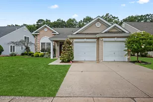 22 Baltusrol Dr, Jackson, NJ 08527 - Photo 4