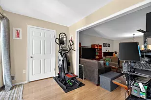 78 Albury Way, North Brunswick Township, NJ 08902 - Photo 16