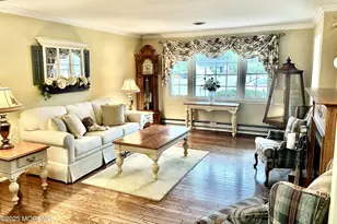 7 Bedford Ct, Toms River Township, NJ 08757 - Photo 2