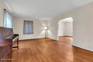 16 Robertsville Rd, Freehold, NJ 07728 - Photo 8