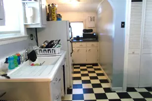 1026 Park St, Florence, NJ 08518 - Photo 2