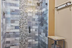 20 Brookwood Dr, Freehold, NJ 07728 - Photo 18