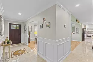20 Brookwood Dr, Freehold, NJ 07728 - Photo 8