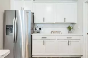 42 Victoria Gdns Sq, Neptune Township, NJ 07753 - Photo 8