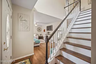 11 Oxford Rd, Manalapan Township, NJ 07726 - Photo 6