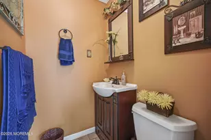 11 Oxford Rd, Manalapan Township, NJ 07726 - Photo 20