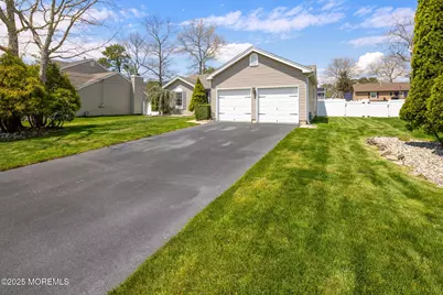 148 Mizzen Avenue, Manahawkin, NJ 08050 - Photo 4