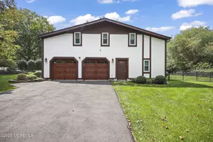 11 Goldsmith Dr, Holmdel, NJ 07733 - Photo 48